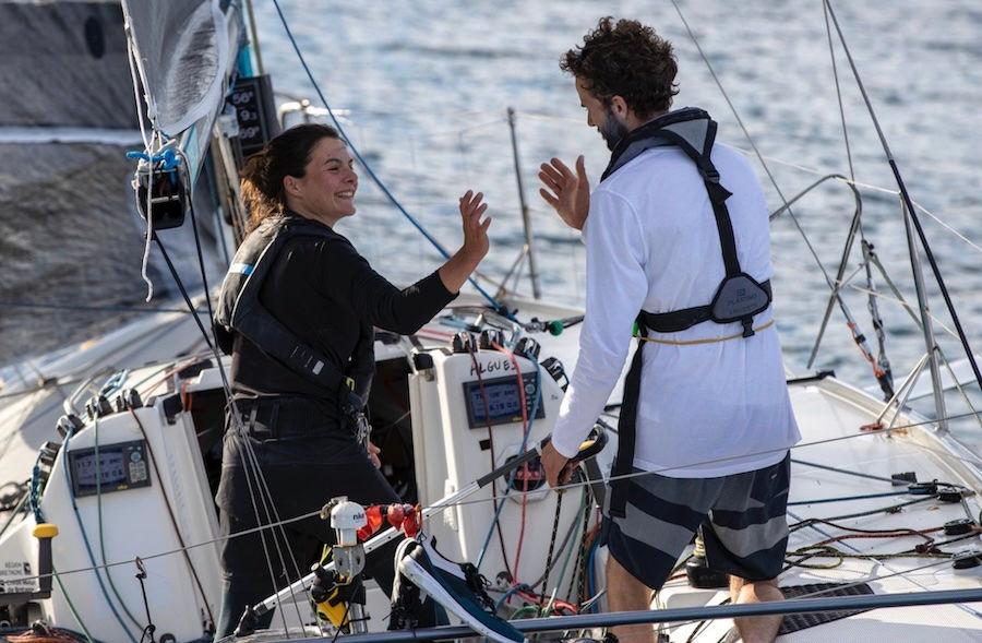 Chloé Le Bars et Hugo Dhallenne lors de l'arrivée de la Transat Paprec 2023